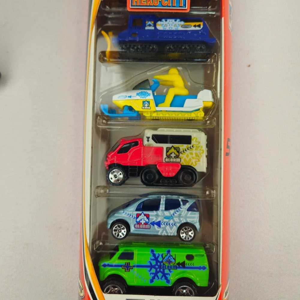 Matchbox Hero City 5-Pack Set C1891 Mattel Wheels Winter‎ Rescue Vehicles (K237)